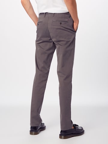 TOMMY HILFIGER Regular Chino trousers in Grey