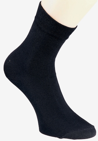 BENCH Regular Socks in Black