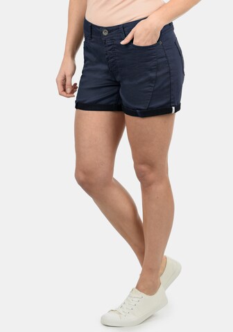 DESIRES Skinny Shorts 'Elja' in Blau: predná strana