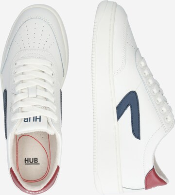 Sneaker low 'Baseline' de la HUB pe alb