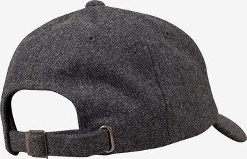 Cappello da baseball 'Melton Wool' di Flexfit in grigio