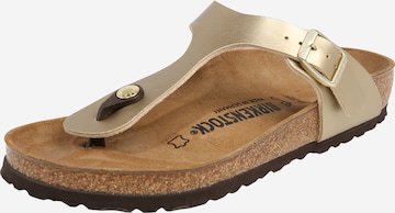 Tongs 'Gizeh' BIRKENSTOCK en or : devant