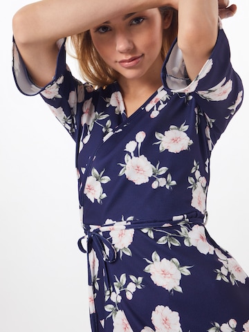 Boohoo - Vestido 'Floral Wrap' em azul