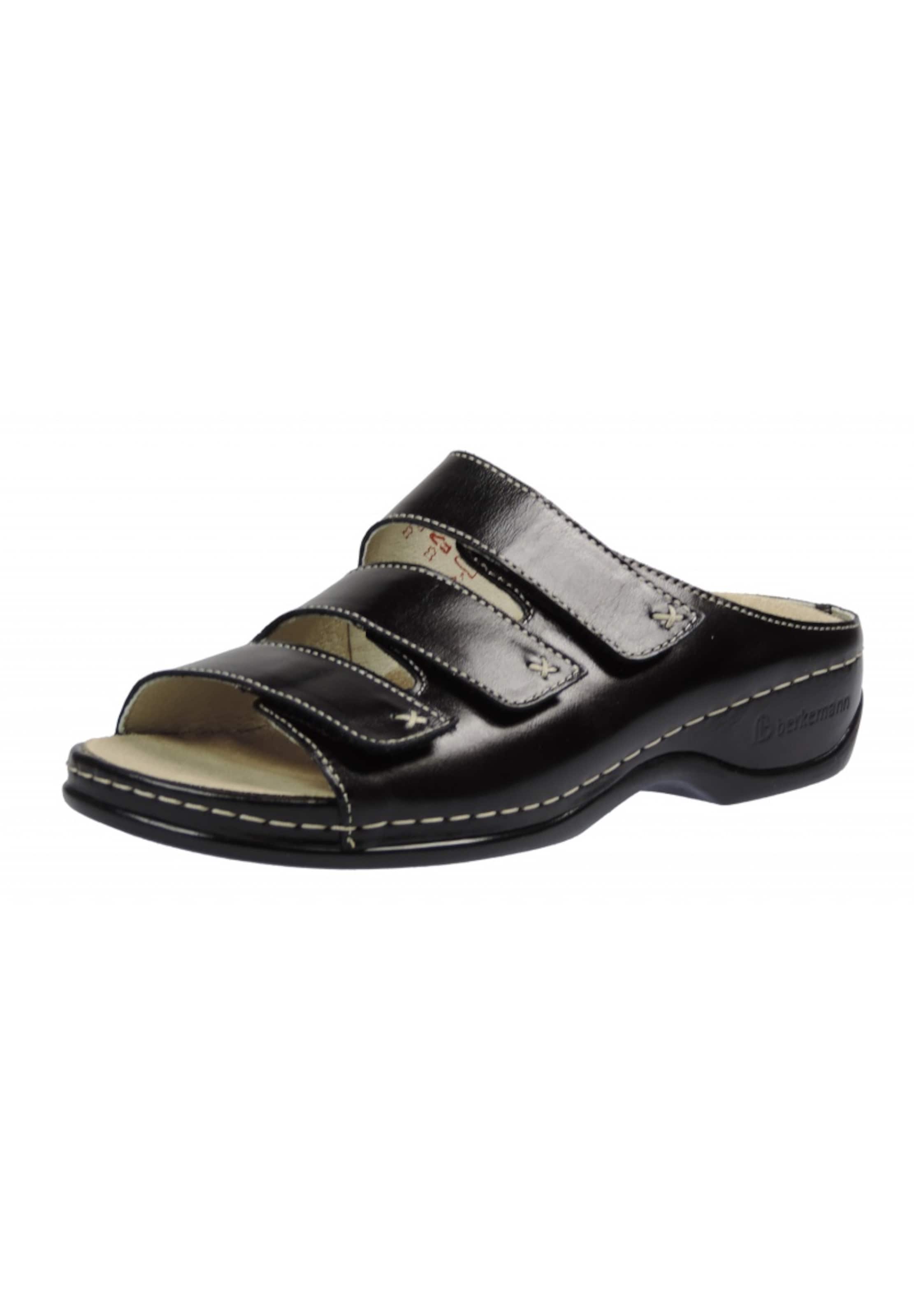 BERKEMANN Slipper in Black: front
