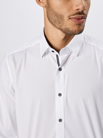 OLYMP Přiléhavý střih Společenská košile – bílá