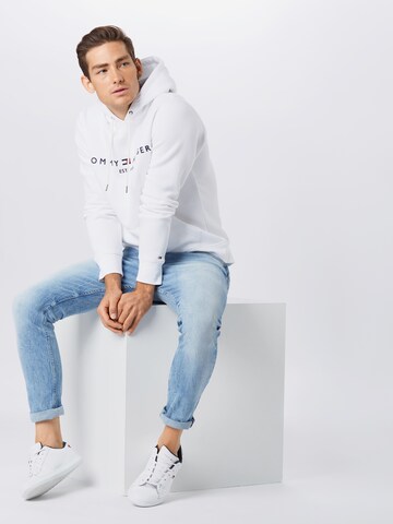 Coupe regular Sweat-shirt TOMMY HILFIGER en blanc