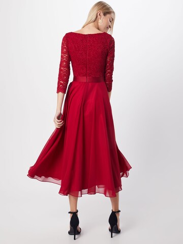 Robe de soirée SWING en rouge : derrière