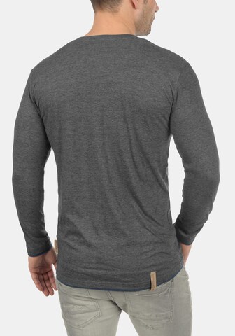 INDICODE JEANS Rundhalsshirt 'Gifford' in Grau