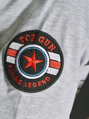 TOP GUN Shirt 'Star' in Grijs