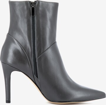 EVITA Ankle Boots in Grey