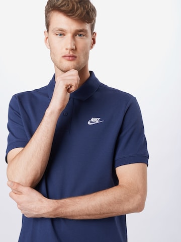 Nike Sportswear Regular Fit Poloshirt 'Matchup' in Blau