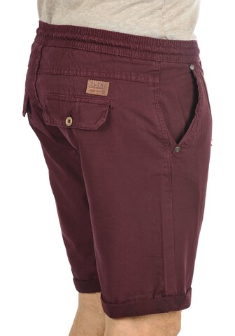 BLEND Regular Chinoshorts 'Claudio' in Rot