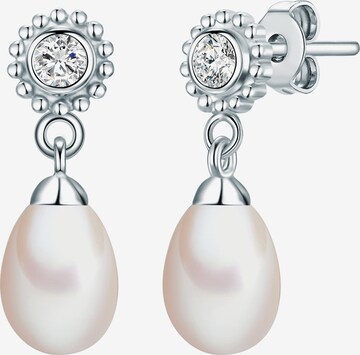 Valero Pearls Earrings in Silver: front