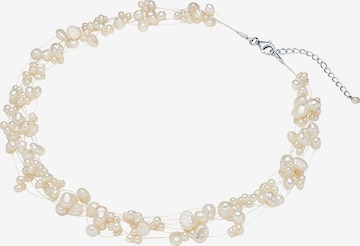 Valero Pearls Necklace in White: front