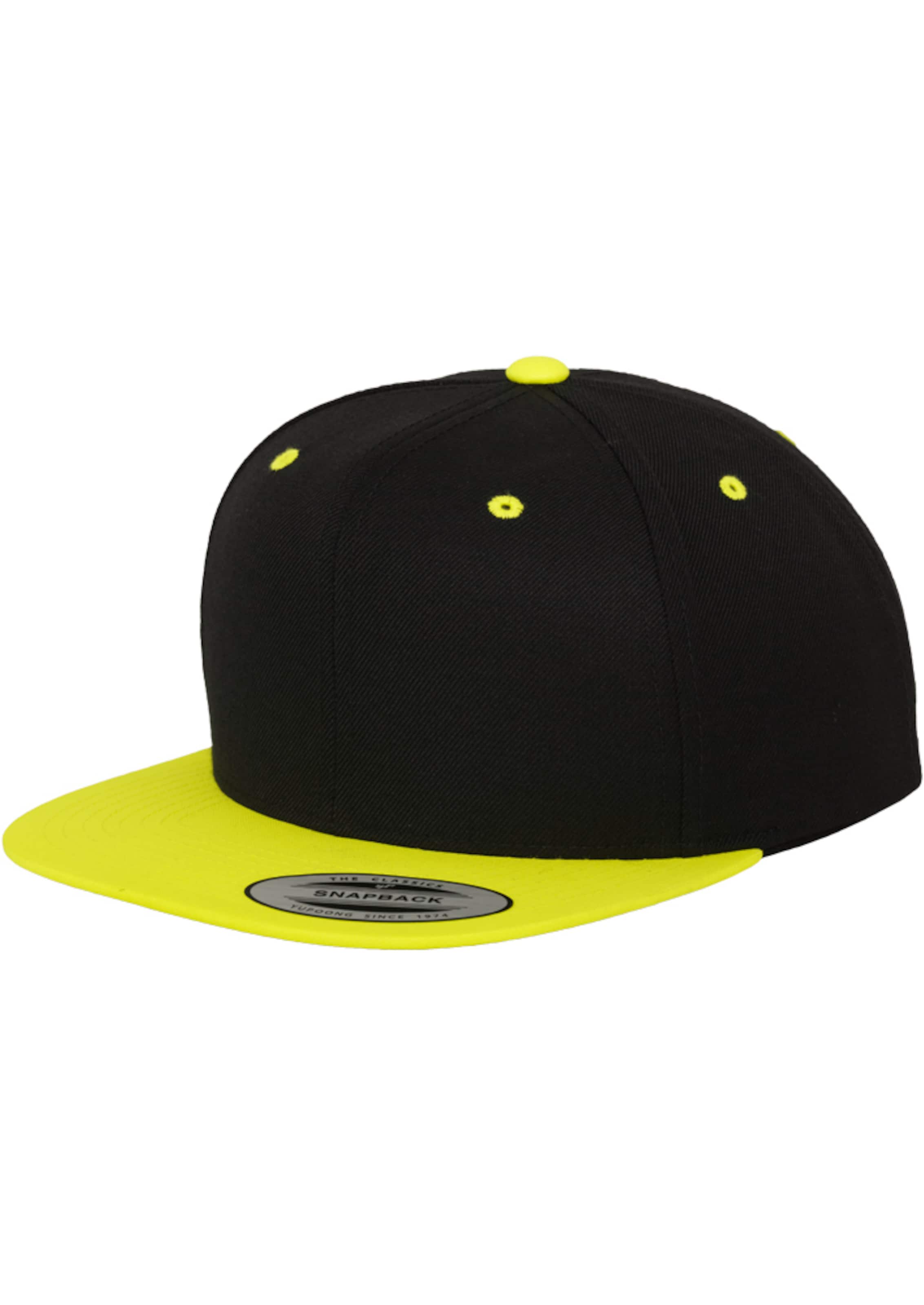 Flexfit Cap in Schwarz: Vorderseite
