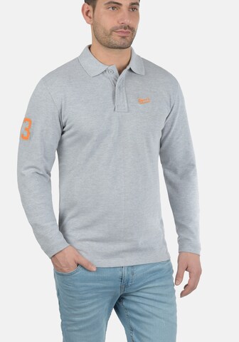 T-Shirt 'Dahoud' BLEND en gris : devant
