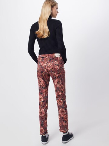 PLEASE Regular Broek in Rood: terug