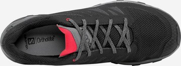 SALOMON Outdoorschuh 'OUTline' in Grau