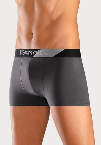 BENCH Trunks in Schwarz