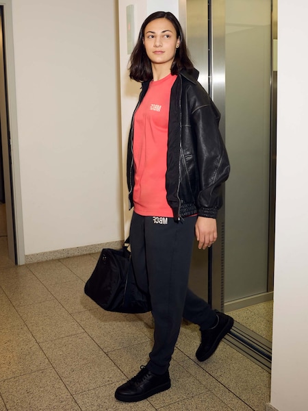 Maria Luisa Grohs - Sporty Leather Jacket Look by FC Bayern München