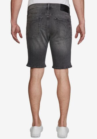 Calvin Klein Jeans Slimfit Shorts in Grau