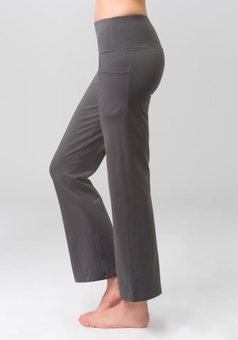 LASCANA ACTIVE Loose fit Sports trousers in Grey