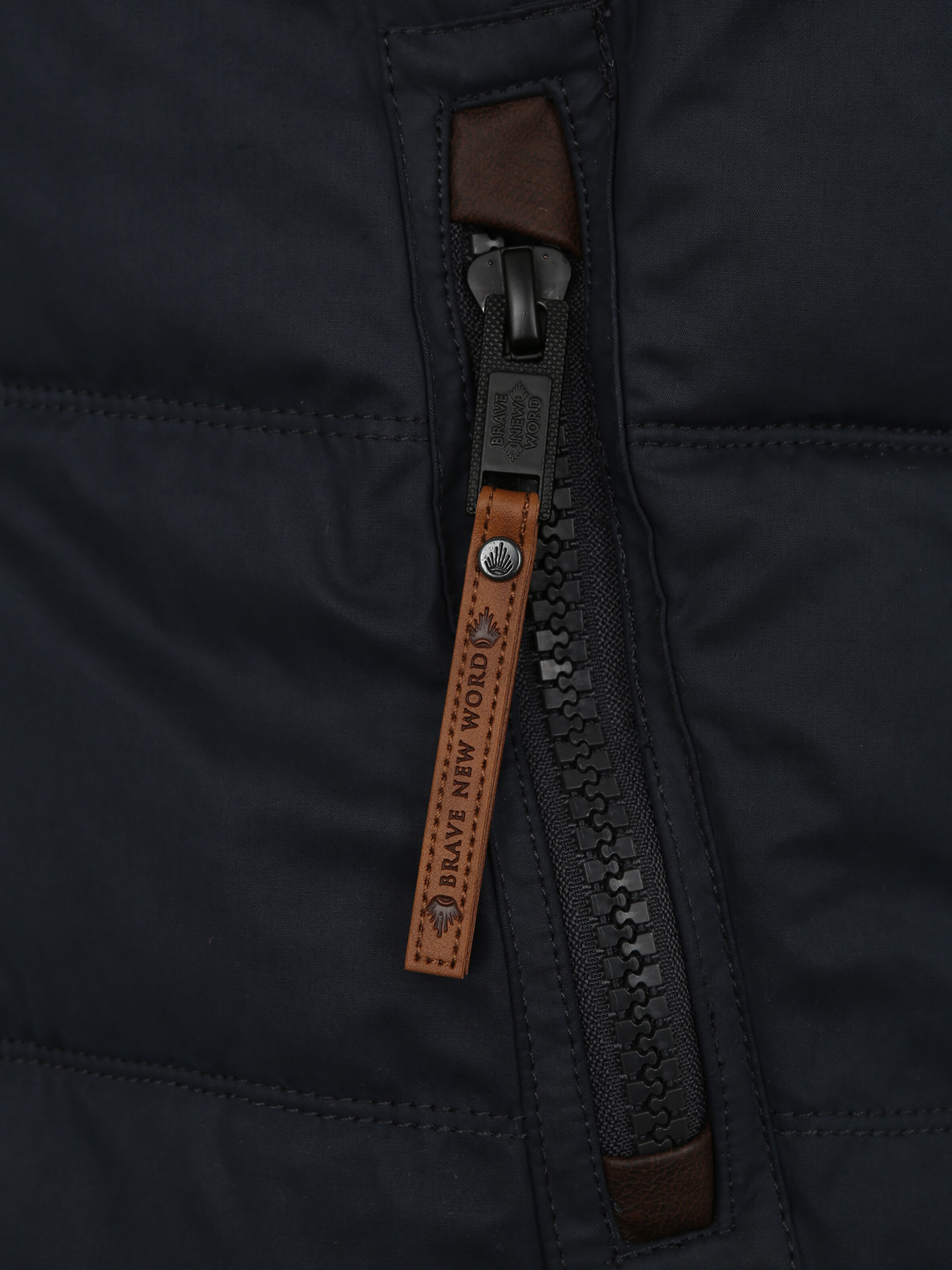 بمعنى آخر ماكينة الخياطة قاعدة Naketano The Inner Circle Xxl Ffigh Org