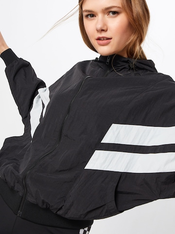 Urban Classics Between-Season Jacket 'Crinkle Batwing' in Black