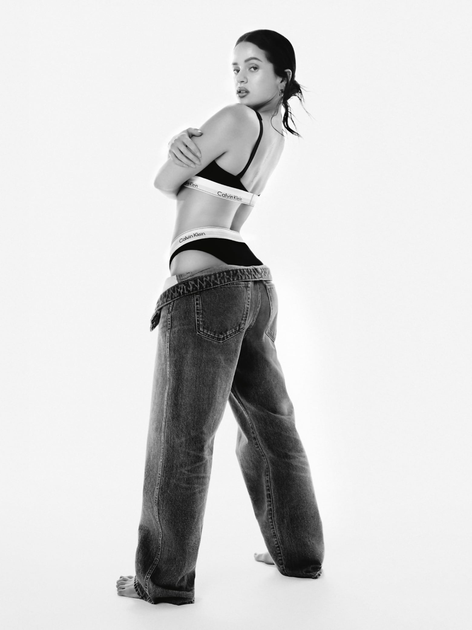 Rosalía sube el nivel Calvin Klein