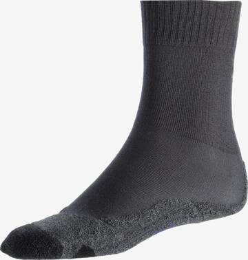 Chaussettes de sport 'TK2 Cool' FALKE en gris : devant