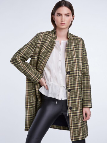 SET Between-seasons coat in Green: front