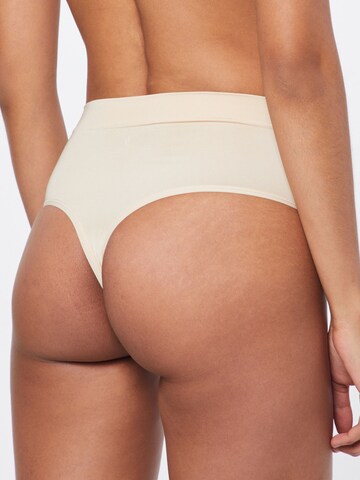 MAGIC Bodyfashion regular Shapingslip i beige