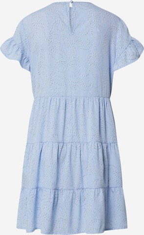 Boohoo - Vestido 'Tiered Smock Mini Dress' em azul