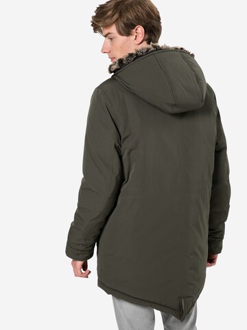 Urban Classics Winter Parka in Green