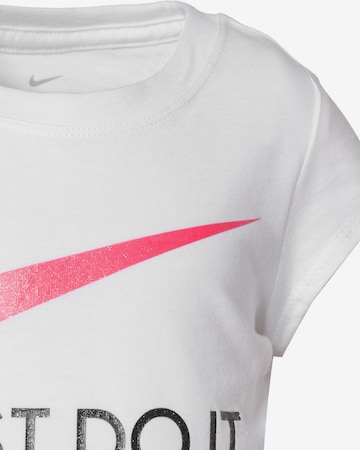 Nike Sportswear - Camisola em branco