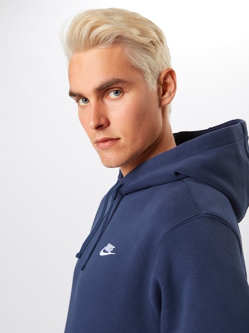 Regular fit Bluză de molton 'Club Fleece' de la Nike Sportswear pe albastru
