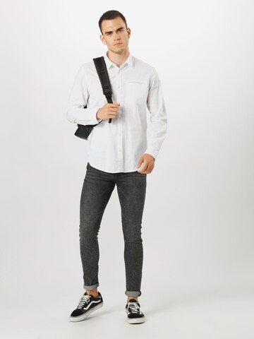 ESPRIT Regularny krój Koszula w kolorze biały