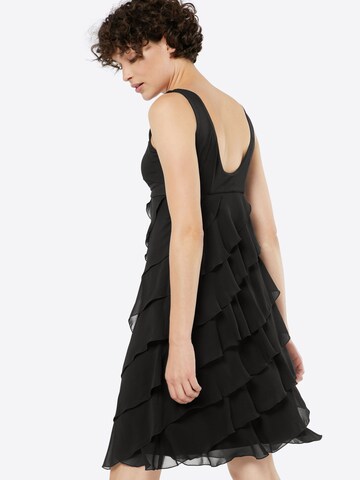 SWING Kleid in Schwarz