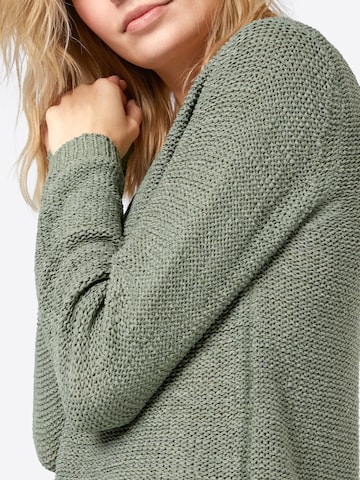 ONLY Sweater 'ONLGeena' in Green