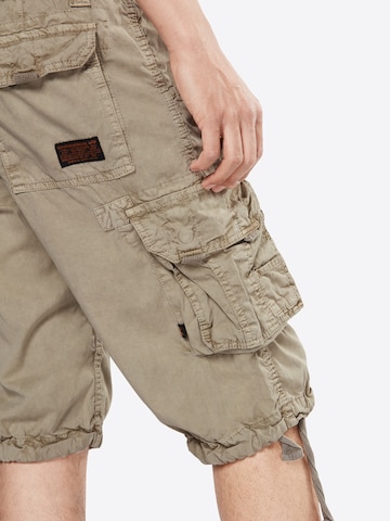 ALPHA INDUSTRIES - Regular Calças cargo 'Jet' em bege