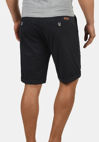 !Solid Regular Chinoshorts 'Monty' in Schwarz