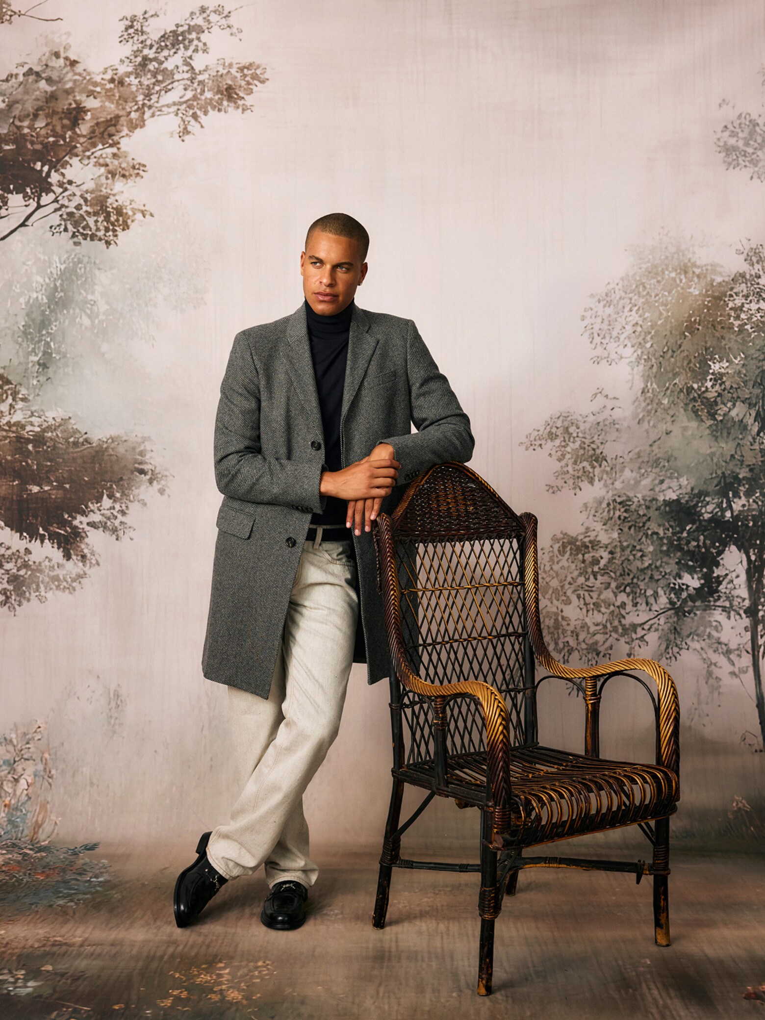 Maalik Moston - Casual Grey Coat Look