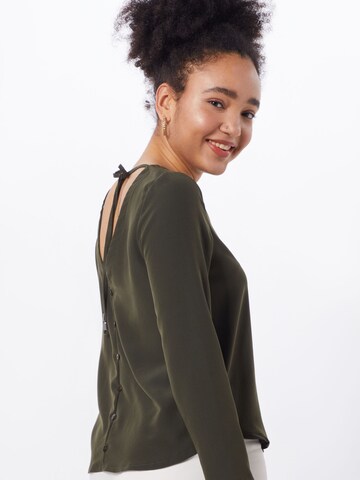 ABOUT YOU Blouse 'Leslie' in Green