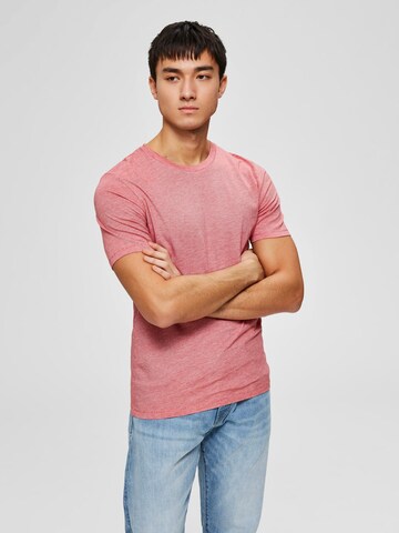 SELECTED HOMME Regular Fit T-Shirt in Rot: predná strana