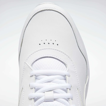 Baskets basses 'Walk Ultra 7 DMX Max' Reebok en blanc