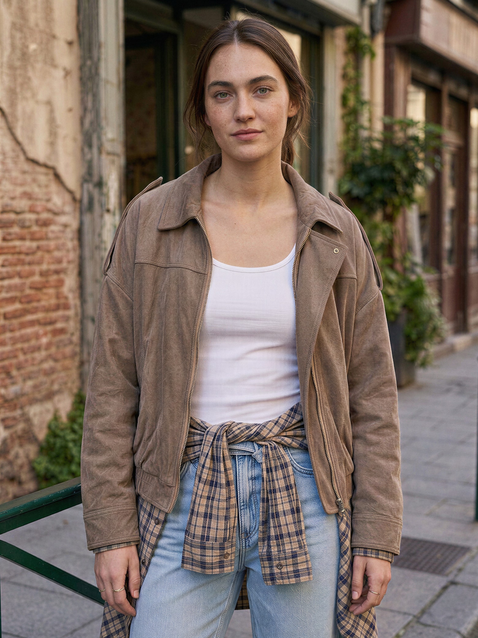 Texturas aterciopeladas para tus looks de cada día Ya ha llegado la temporada del ante