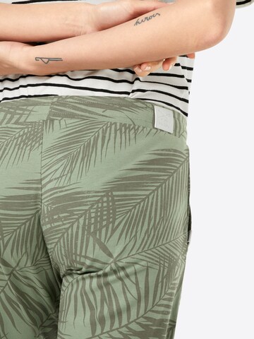 Tapered Pantaloni 'La Palma' de la Iriedaily pe verde