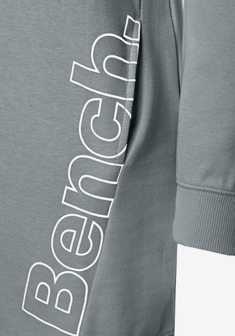 BENCH Sweatkleid in Grau