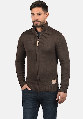 !Solid Strickjacke 'Poul' in Braun: predná strana