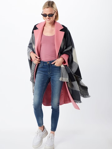 Top di VERO MODA in rosa